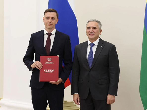 Доктор медицинских наук Иван Бессонов удостоен почетной грамоты губернатора Тюменской области 